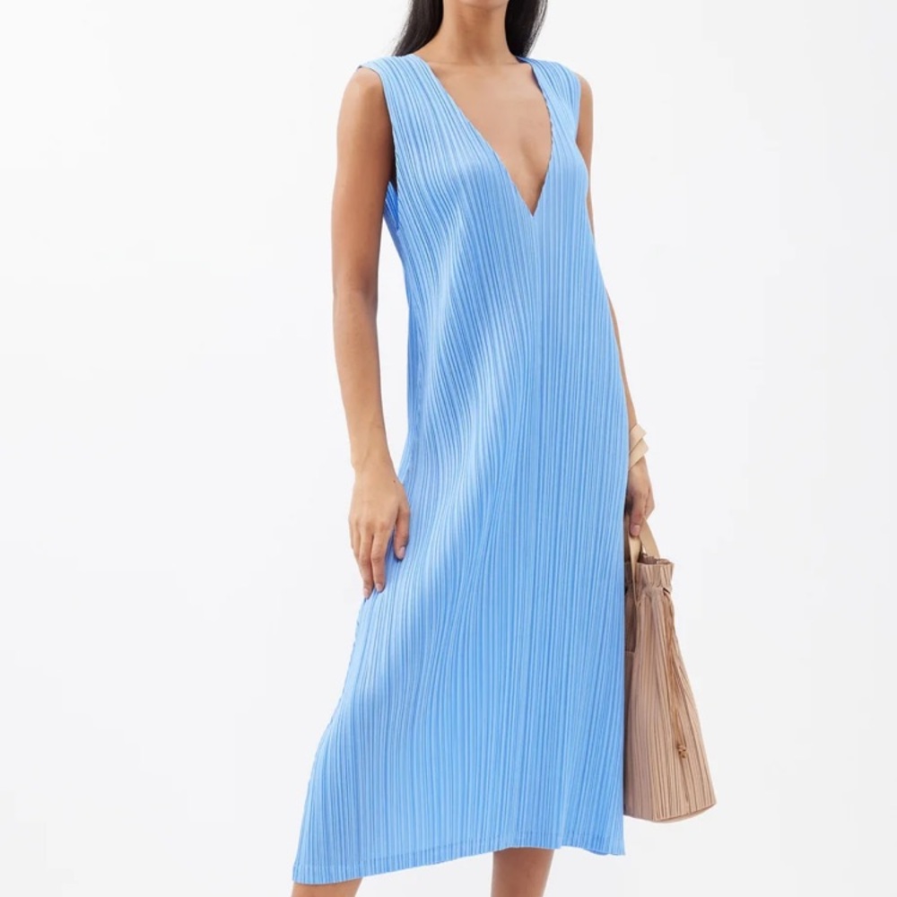 V-neck technical-pleated midi dress.